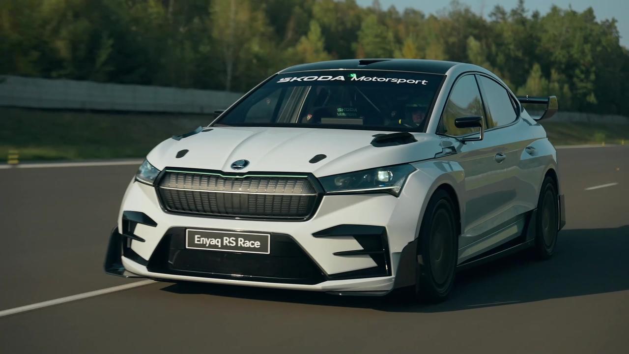 Skoda Enyaq RS Race Oliver Solberg