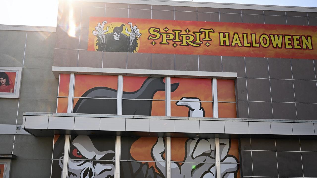 Spirit Halloween Bets Big on Christmas, and the Economics Appear Favorable