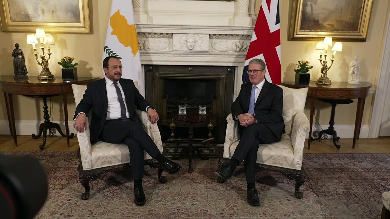 PM hosts Cypriot president at 10 Downing Street