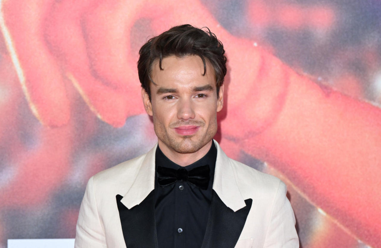 Liam Payne's heartbroken fans stage impromptu vigil