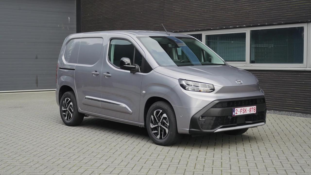 2024 Toyota PROACE City Comfort L1 BEV Design in Grey Cloud