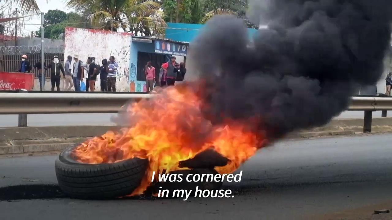 Police fire tear gas to disperse vote protest in Mozambique