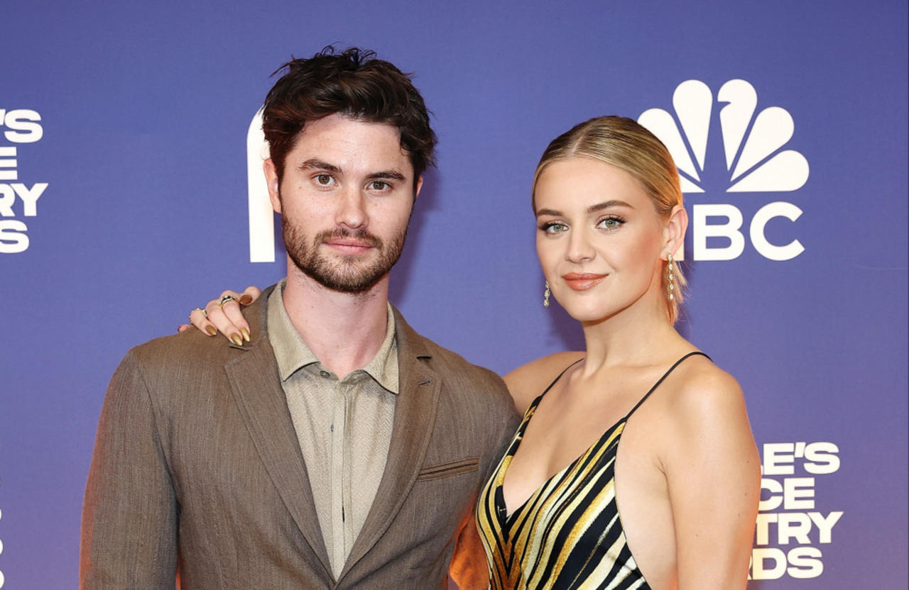 Kelsea Ballerini has moved in with Chase Stokes