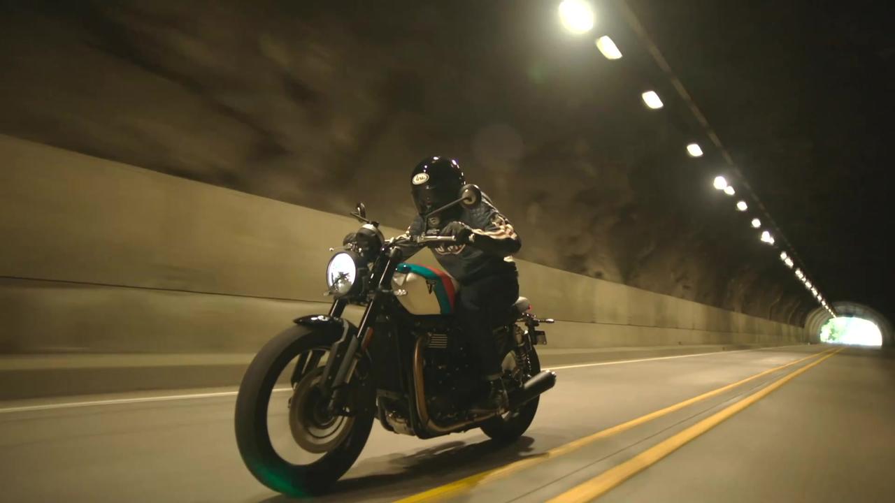 Triumph Speed Twin 900 Riding Video