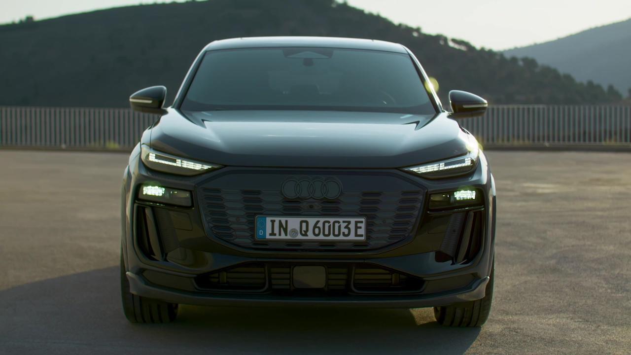 The new Audi Q6 Sportback e-tron Light Signatures