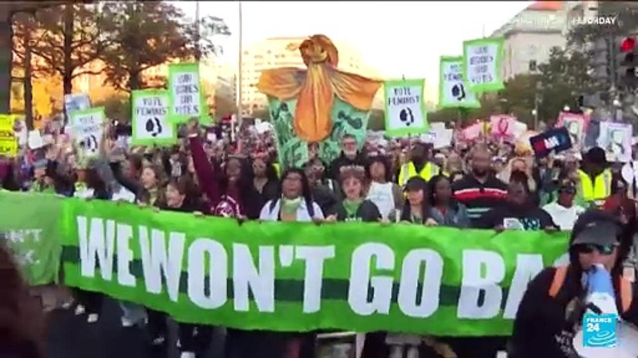 Thousands call for protection of abortion rights at US Women's March