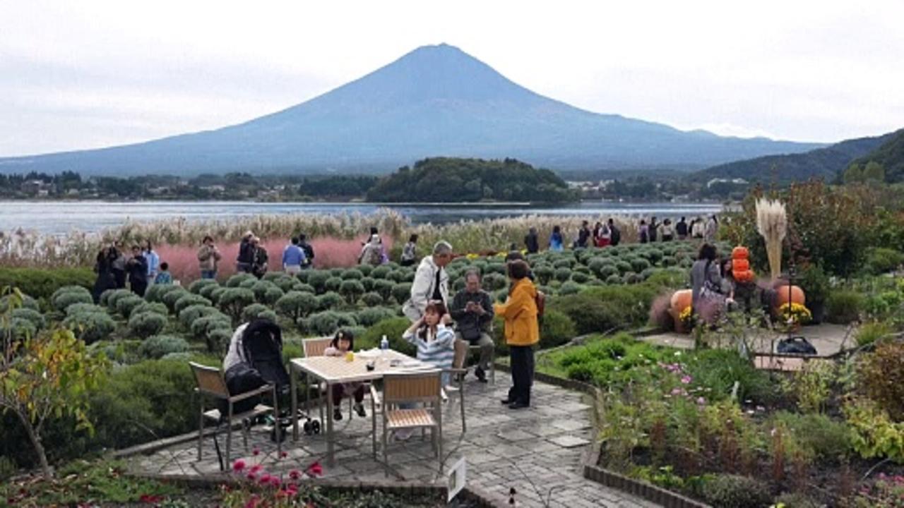 Japan's Mount Fuji snowless for longest time on record