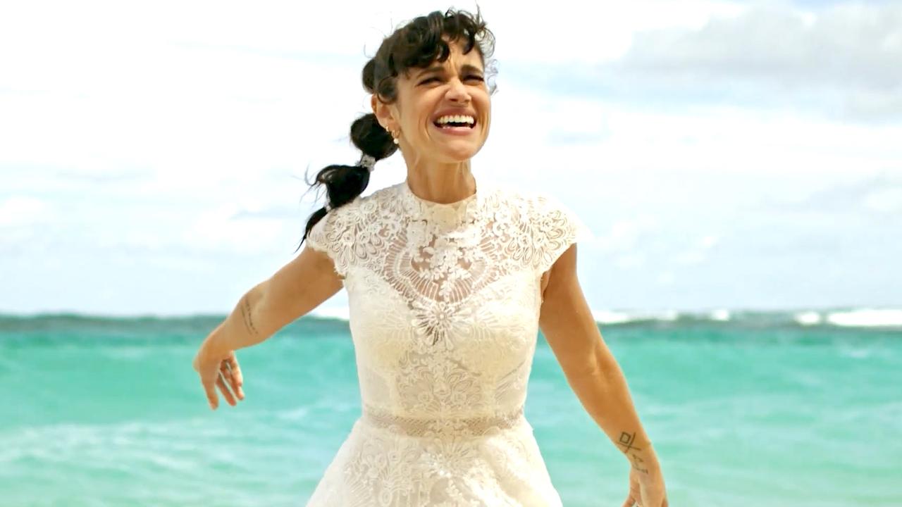 Wedding Dress Catastrophe Rocks FOX's Rescue: Hi-Surf