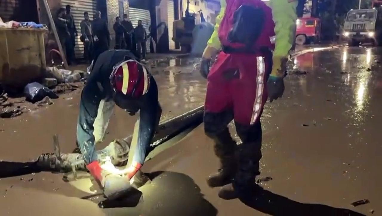 Military continue to clean Spain flooding ground-zero as PM Sanchez announces additional aid