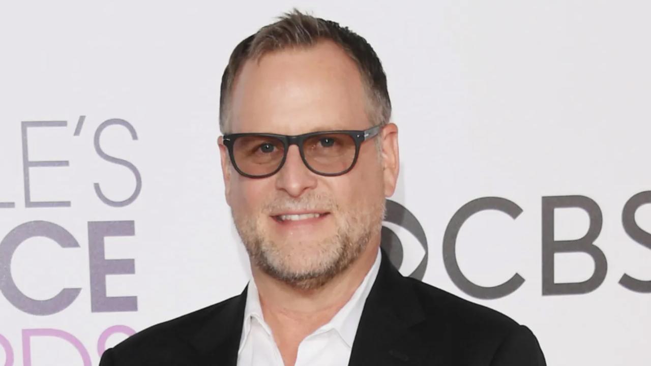 'Full House' Star Dave Coulier Diagnosed With Stage 3 Cancer | THR News Video