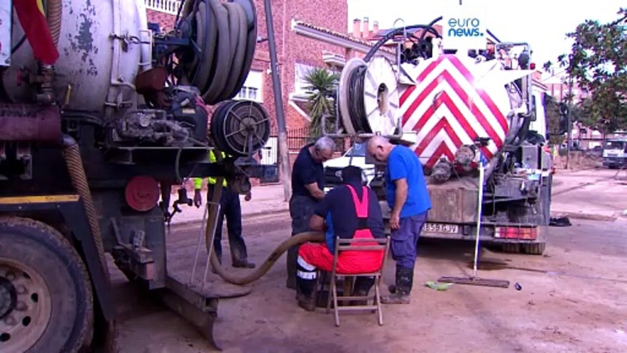 Efforts continue to clear sewage system following floods in Spain's Valencia region