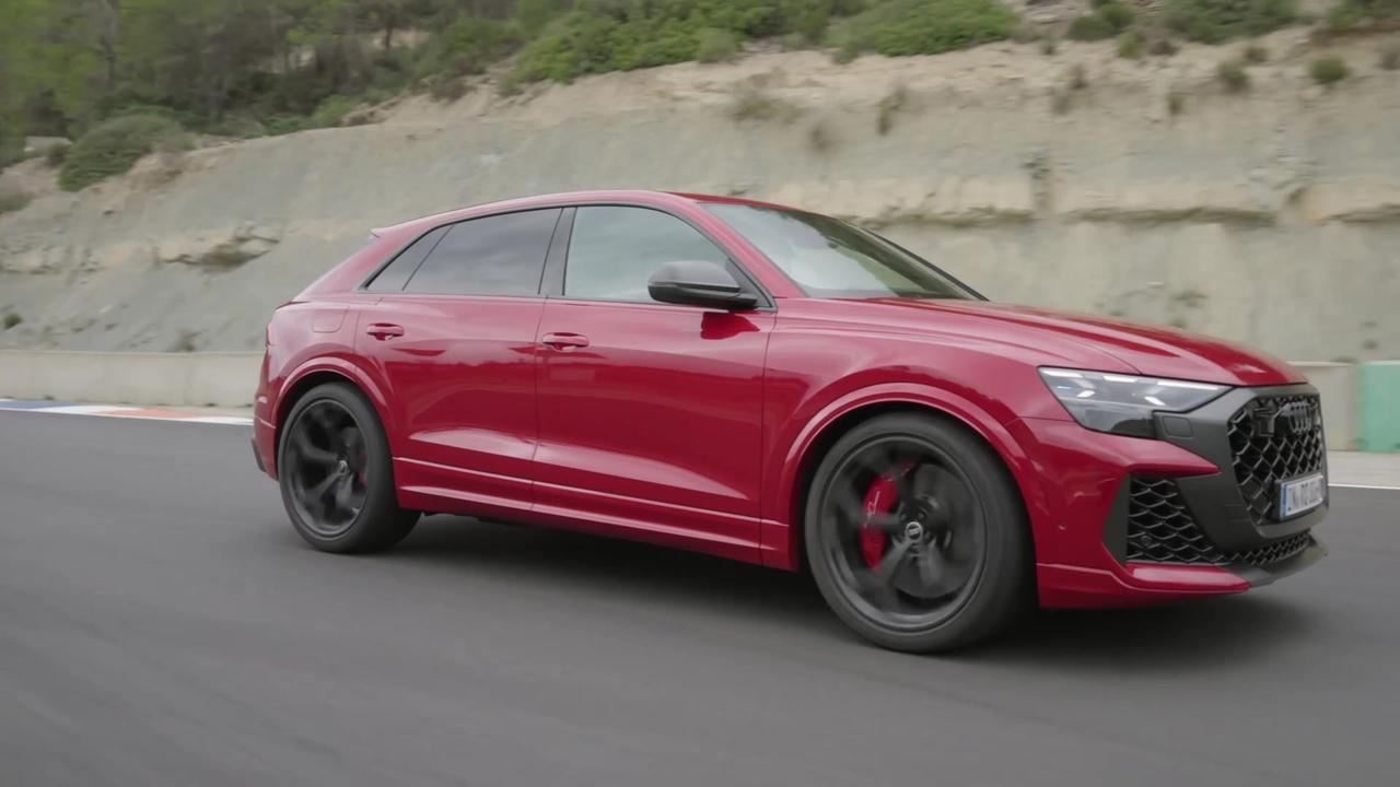 The new Audi RS Q8 SUV performance in Chili red Driving Video