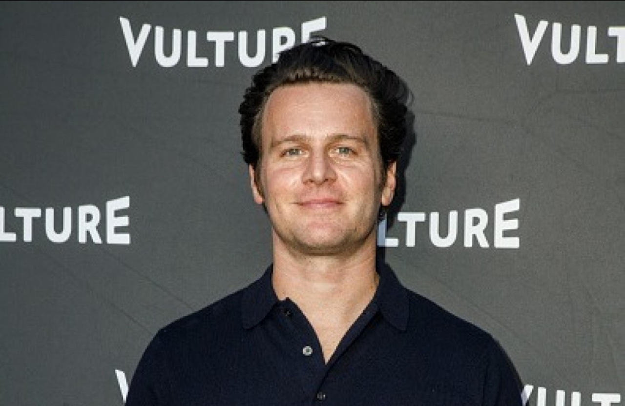 Jonathan Groff found starring in 'Looking' to be like therapy