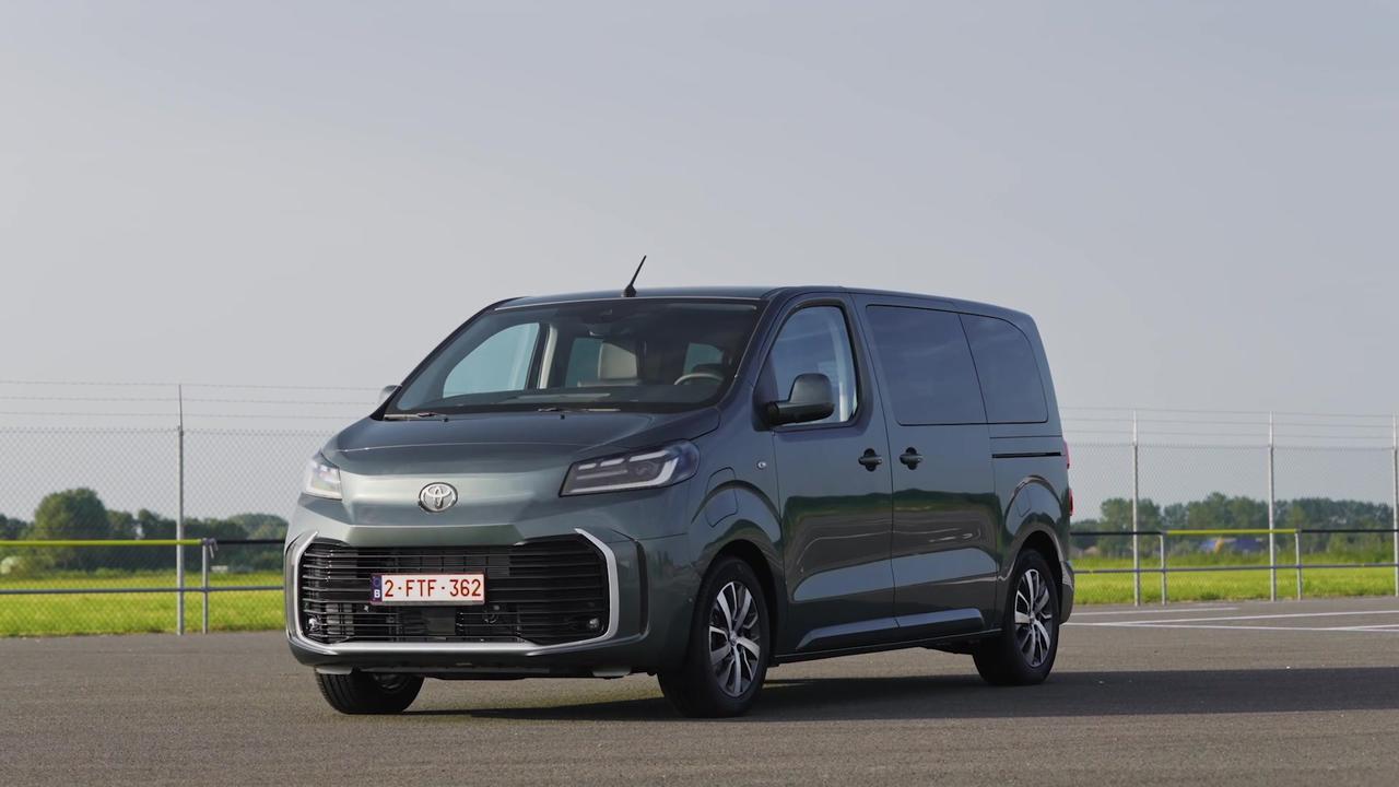 2024 Toyota Proace Family L1 BEV Design in Green Velvet