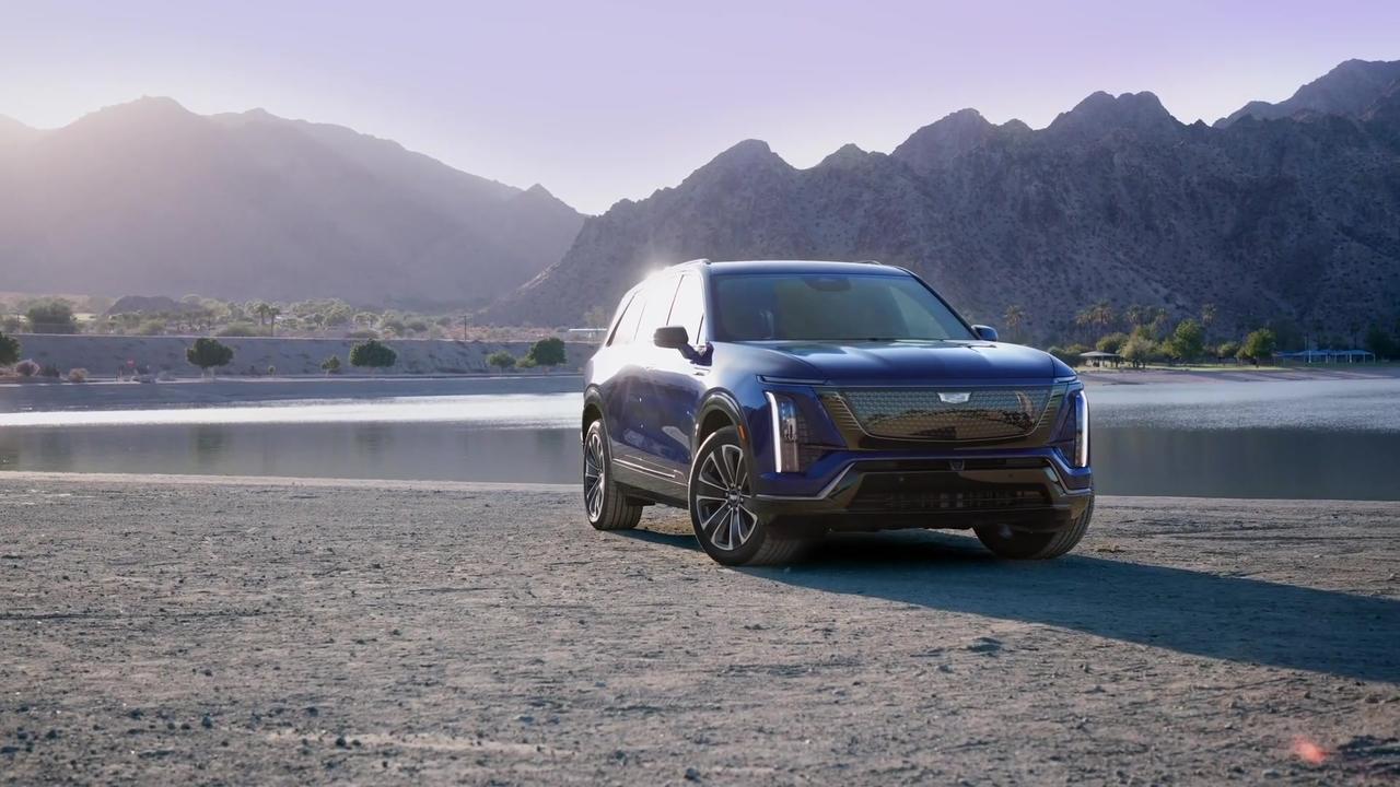 The all-electric 2026 Cadillac VISTIQ Exterior Design