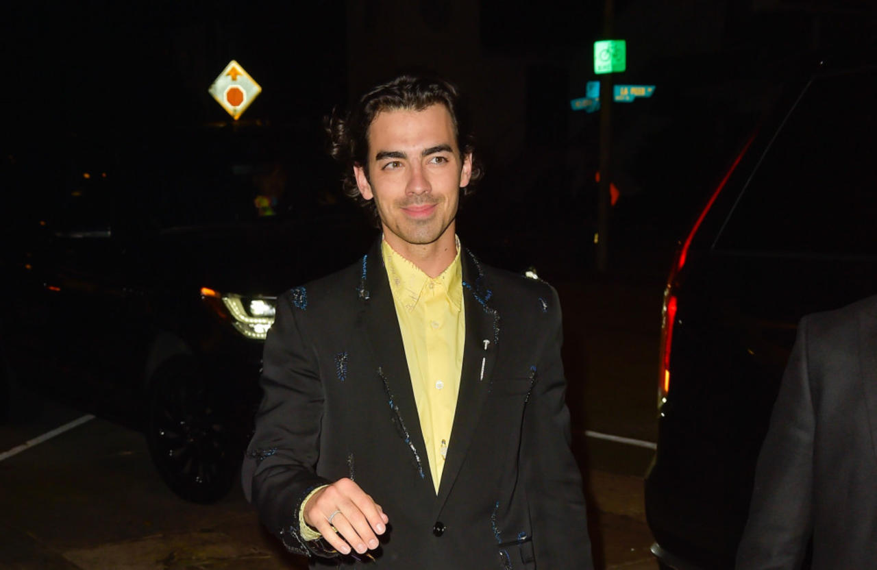 Joe Jonas 'relives' childhood through his kids