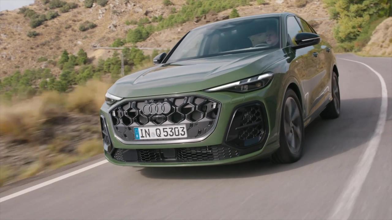 Audi Q5 Sportback in Green Driving Video