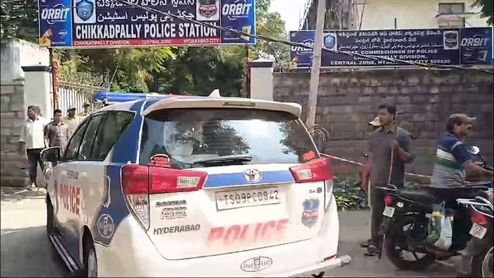Hyderabad Police Detained the Tollywood Actor Allu Arjun In The Case of a Stampede