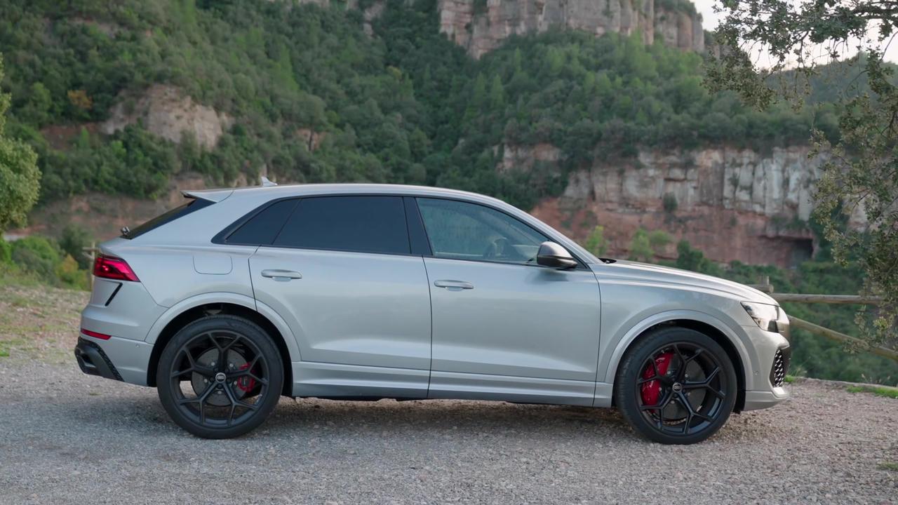 The new Audi RS Q8 SUV performance Exterior Design in Satellite silver