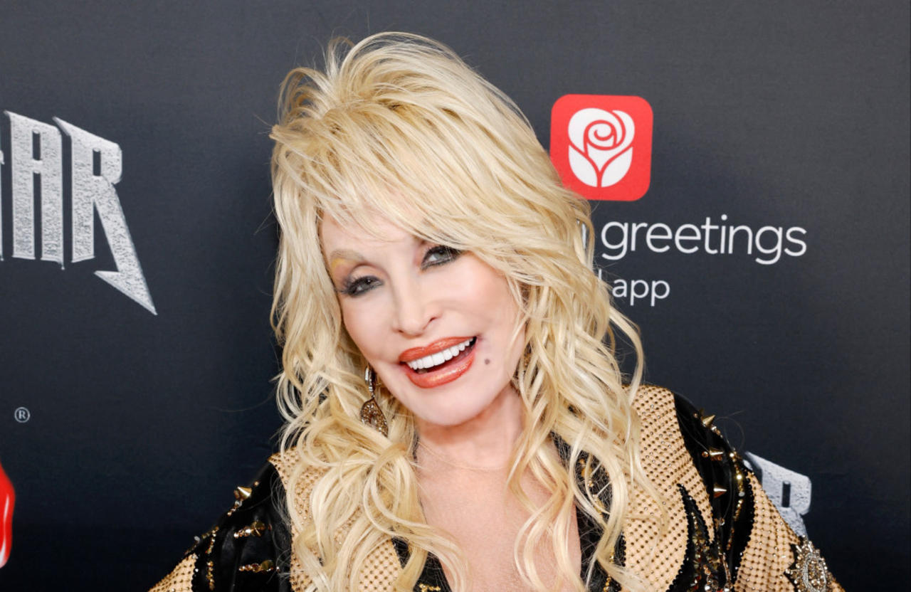 Dolly Parton wants to be “shiny, sparkly and seen”