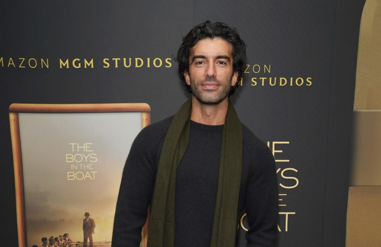 Justin Baldoni's podcast co-host quitz