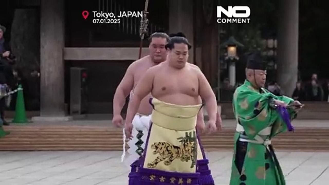 Sumo champion kicks off season with traditional ritual at Meiji Shrine