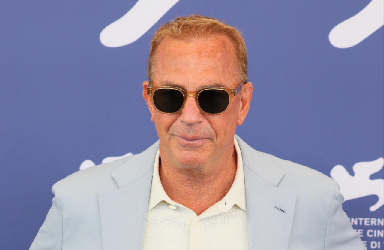 Kevin Costner 'not looking for romance'