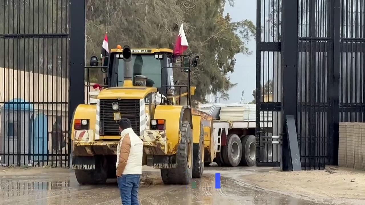 Caravans and bulldozers enter Gaza via Egypt's Rafah border crossing