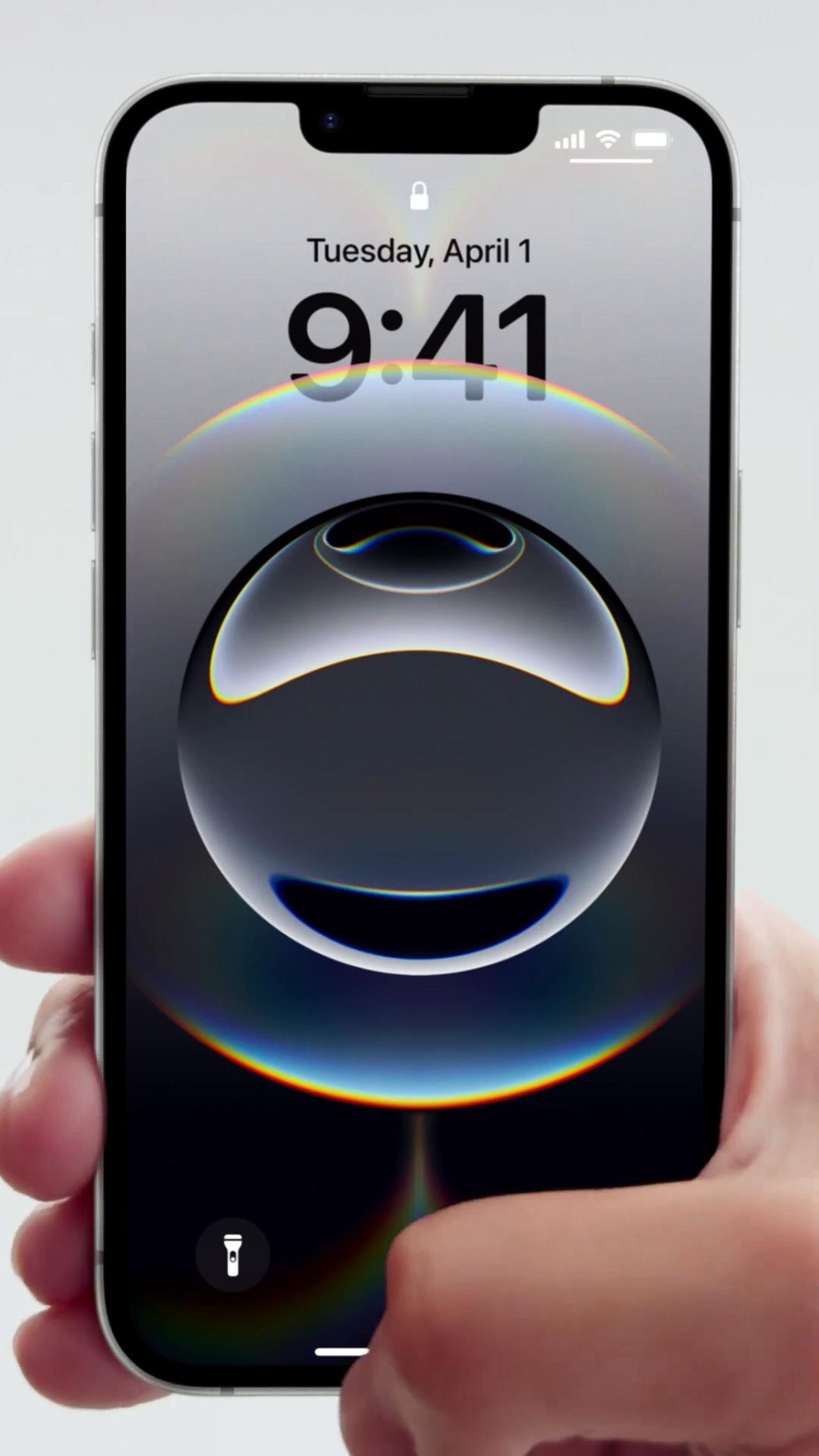 iPhone 16e - Create unique Genmoji