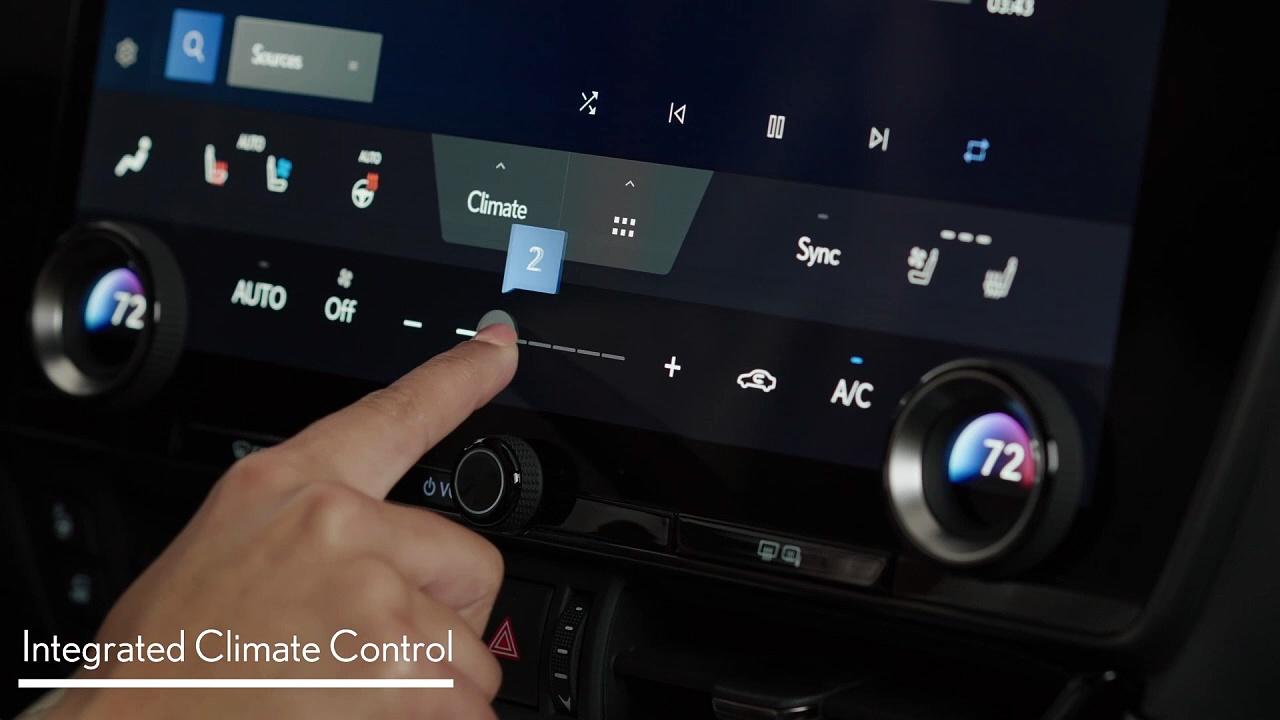 2025 Lexus NX 350h display video