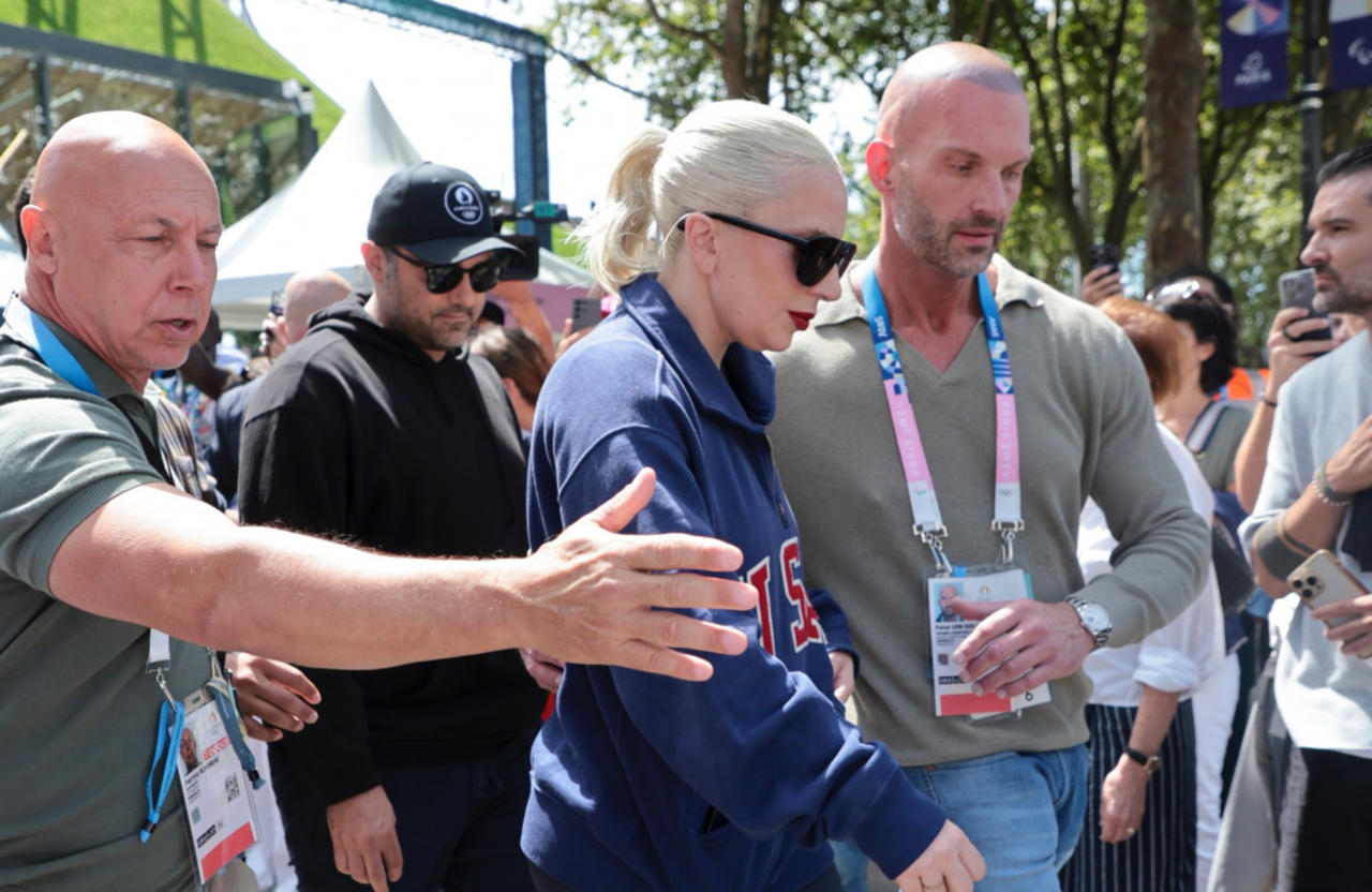 Lady Gaga wears a ring containing the blade of grass Michael Polansky used to propose