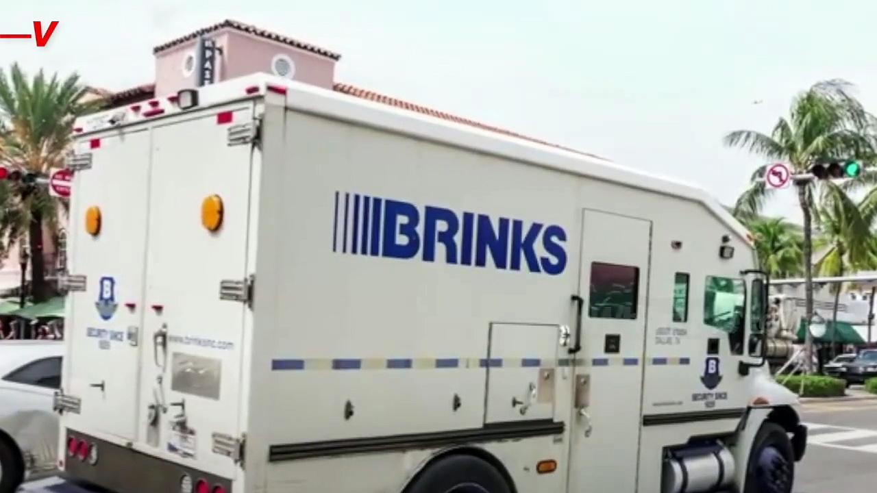 Brinks Armored Truck Drops Sacks of Cash in Illinois Town
