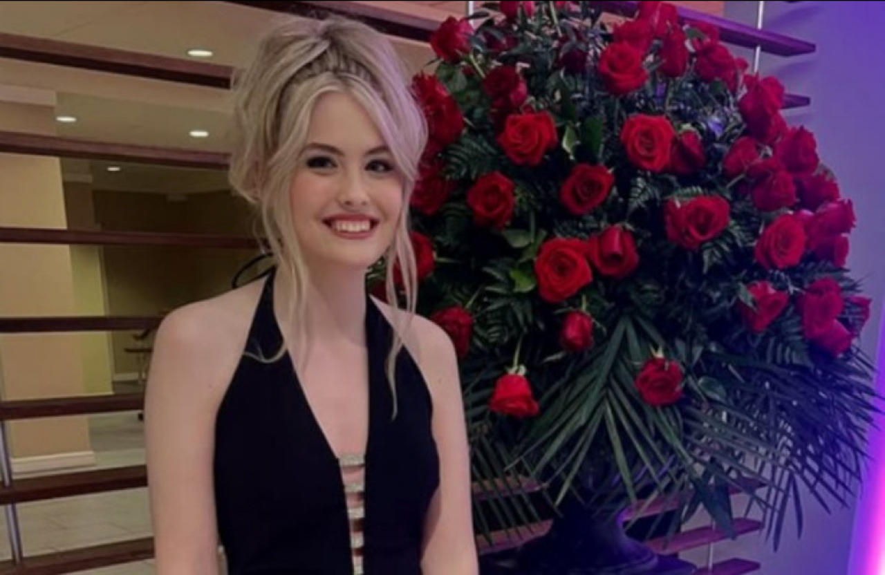 Dannielynn Birkhead wore her late mother's dress to feel like she was 'getting a hug' from her