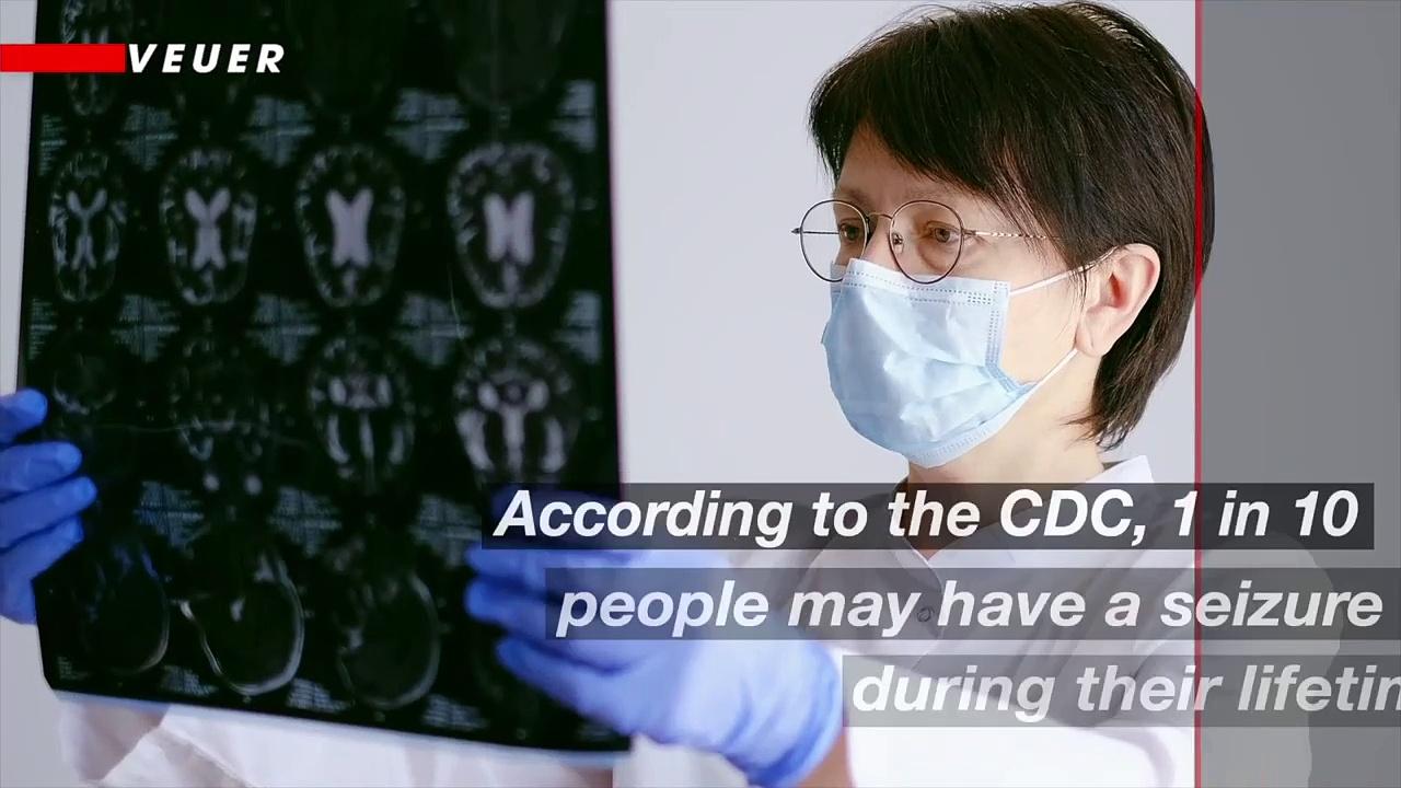 If You See Someone Having a Seizure, This is What You Need to Do