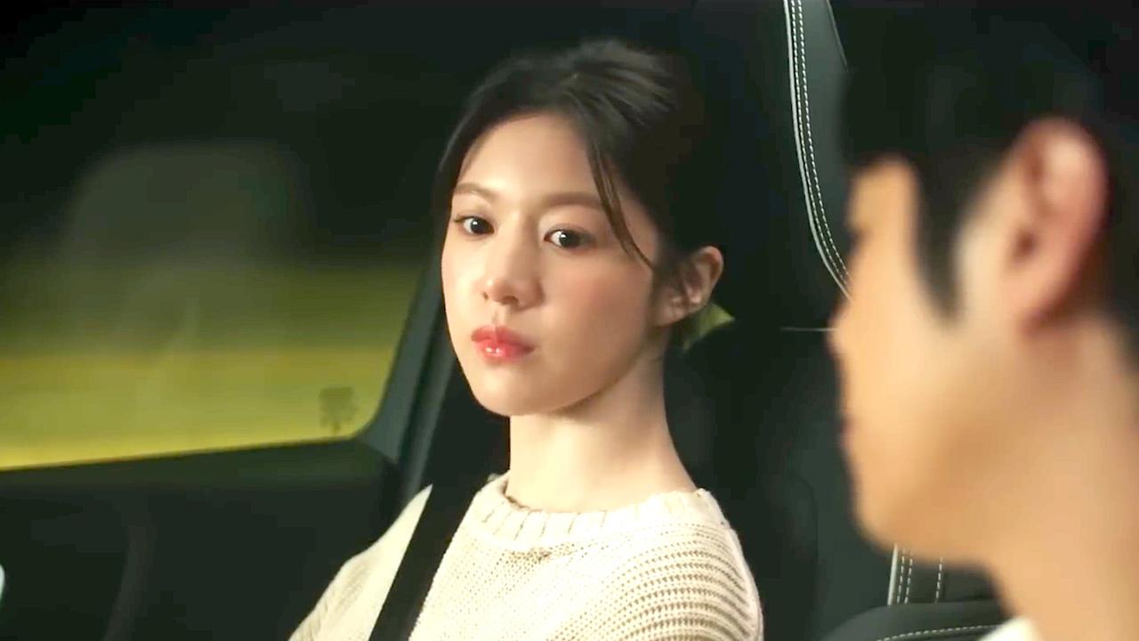 Secret Romance on Netflix’s Resident Playbook