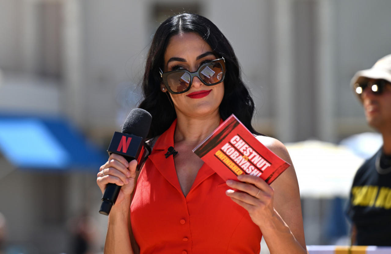 Nikki Garcia agreed to pay monthly child support to Artem Chigvintsev