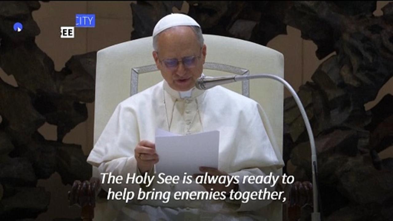 New pope offers to mediate between warring world leaders