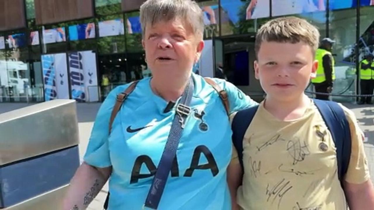 Proud Spurs fans have a message for team