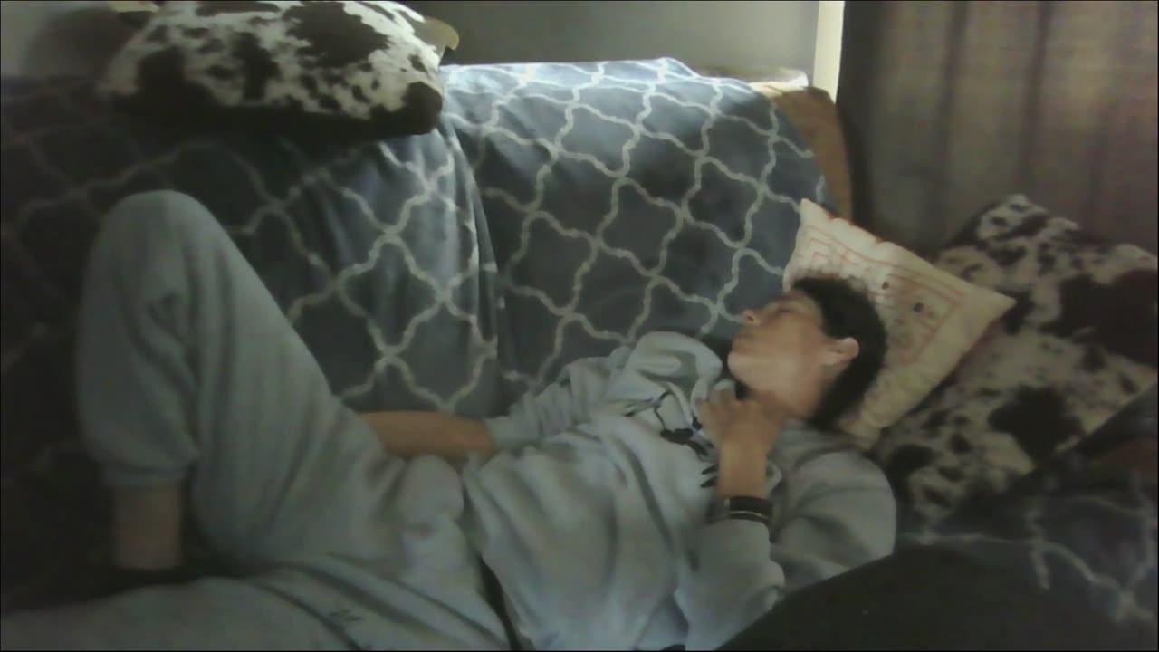 🔴Couch Live Sleep Stream 💤Restless Sleep ⏰May 123 2025 😴 RLS & PLMD