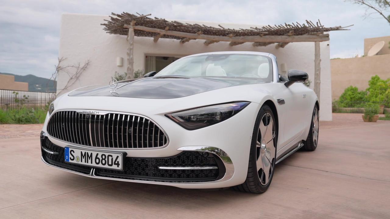 Mercedes-Maybach SL 680 Monogram Series White Ambience Exterior Design