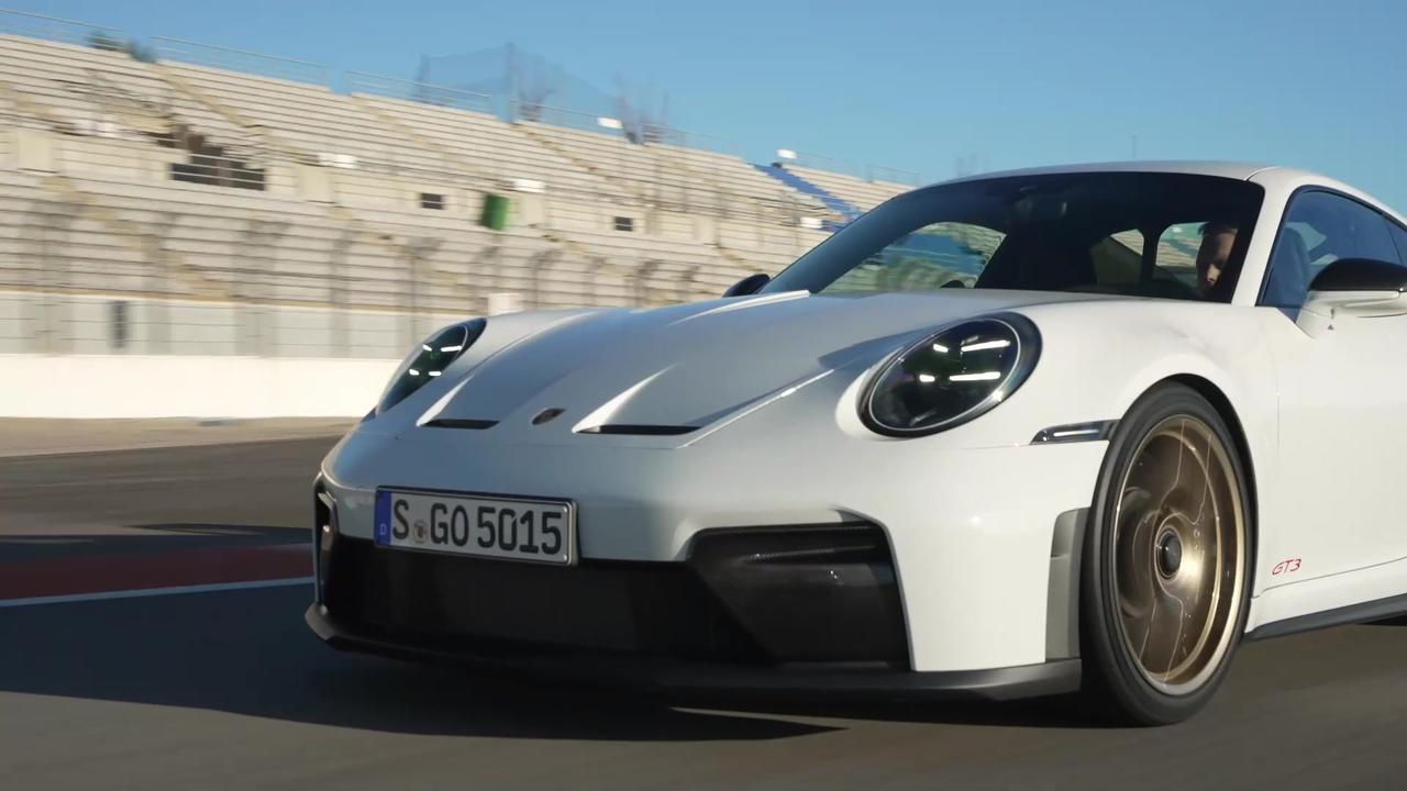 Porsche 911 GT3 in white Driving Video in Sevilla