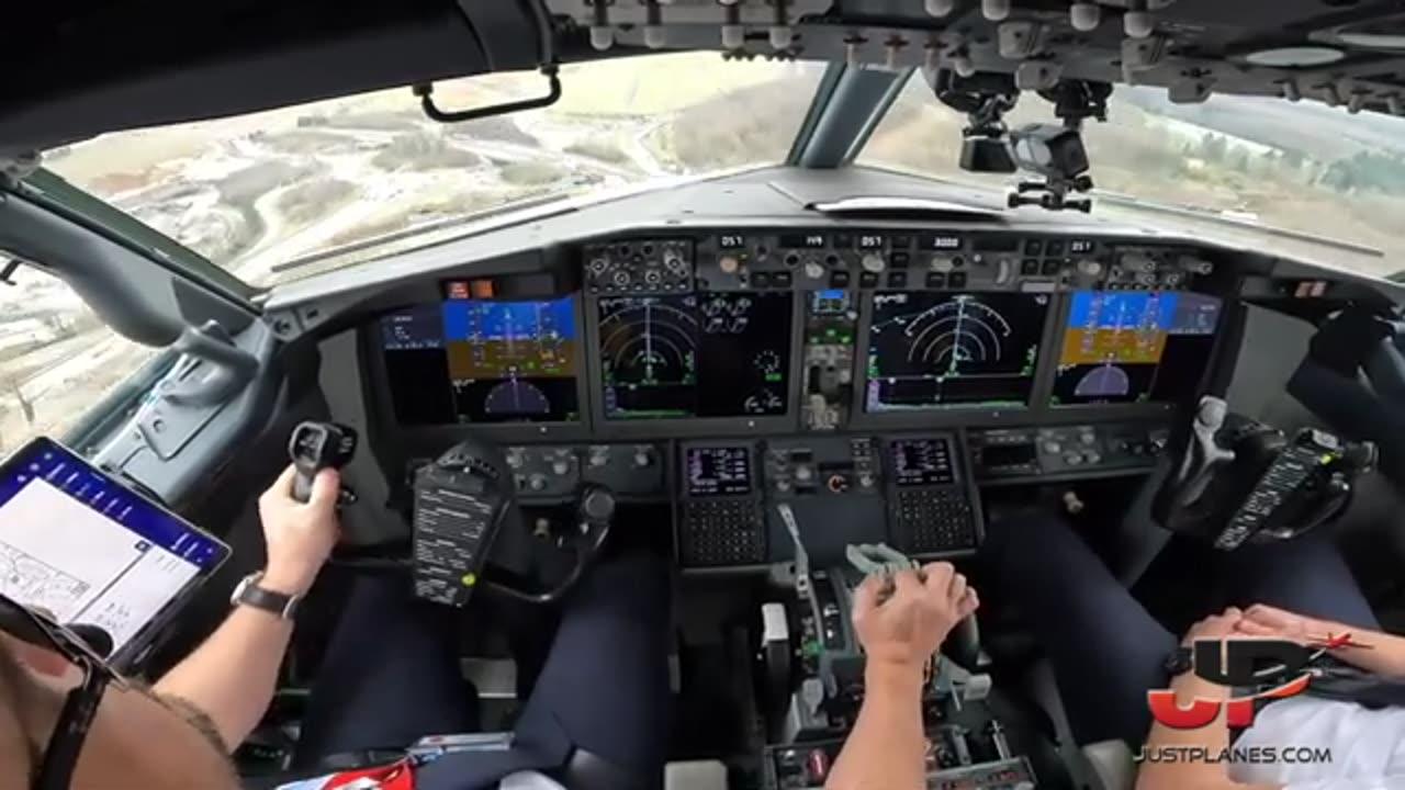 Fantastic Dubai Cockpit Views flying the new Luxair Boeing 737MAX