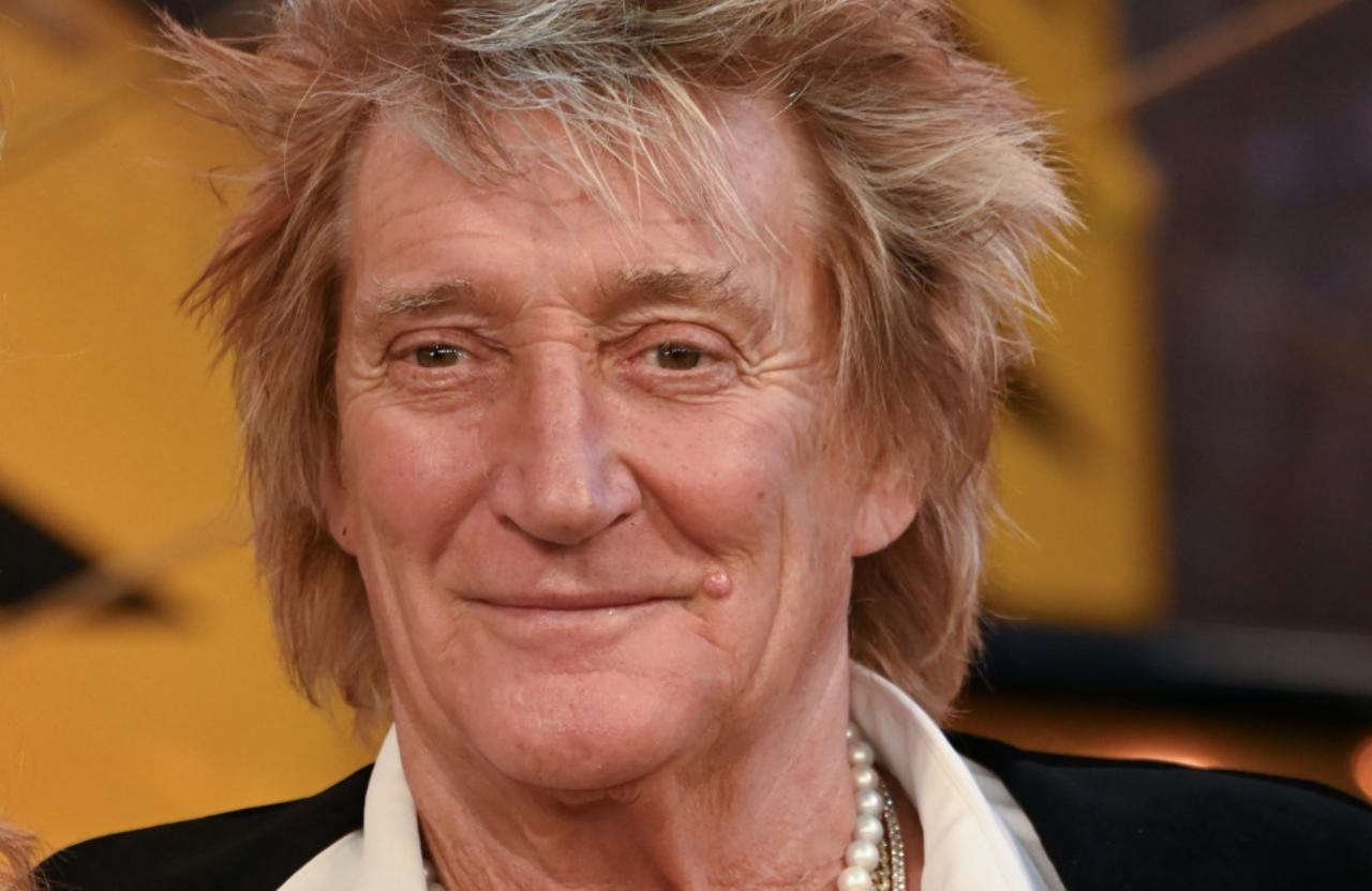 Sir Rod Stewart was 'flabbergasted' by emotional American Music Awards surprise