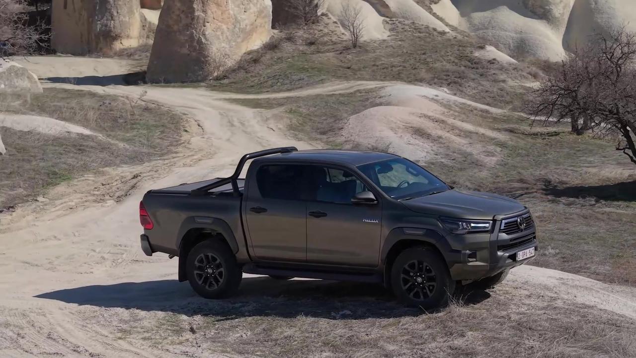 2025 Toyota Hilux Hybrid 48V Design Preview