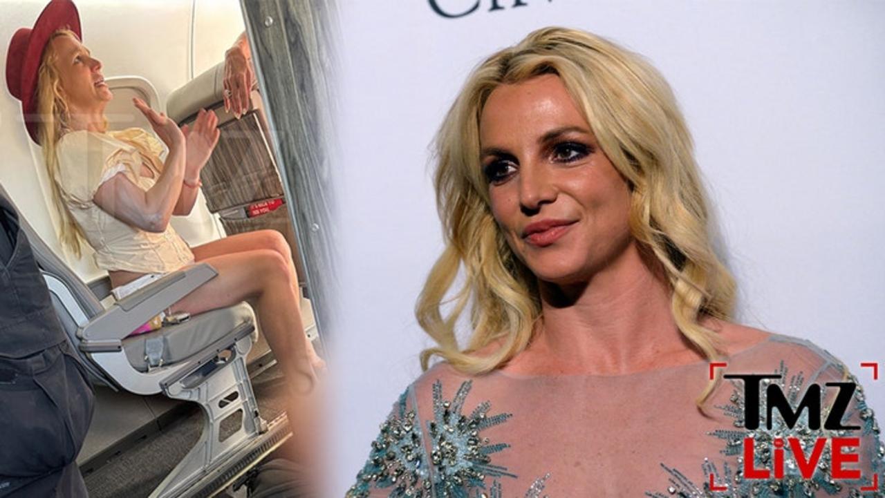 Britney Spears Drinking, Lighting Cigarette on Flight, Authorities Called | TMZ Live