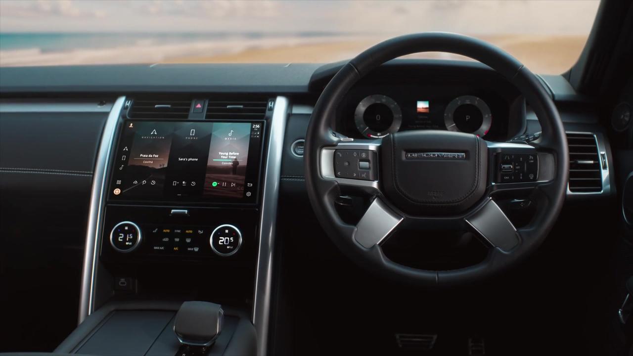 2026 Land Rover Discovery Tempest Interior Design in Carpathian Grey Matte