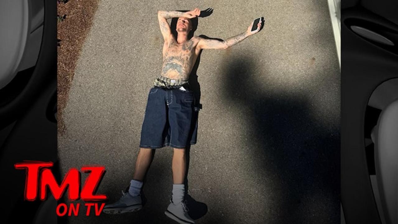 Justin Bieber's Ready for Shirtless Summer With Son Jack Blues Bieber | TMZ TV
