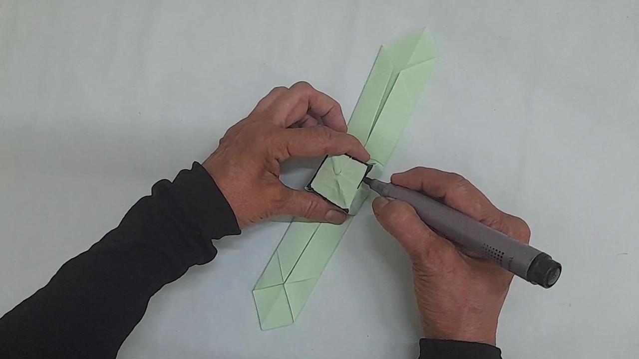 How to Make Ben 10 Omnitrix with Paper | Easy Origami Omnitrix Craft