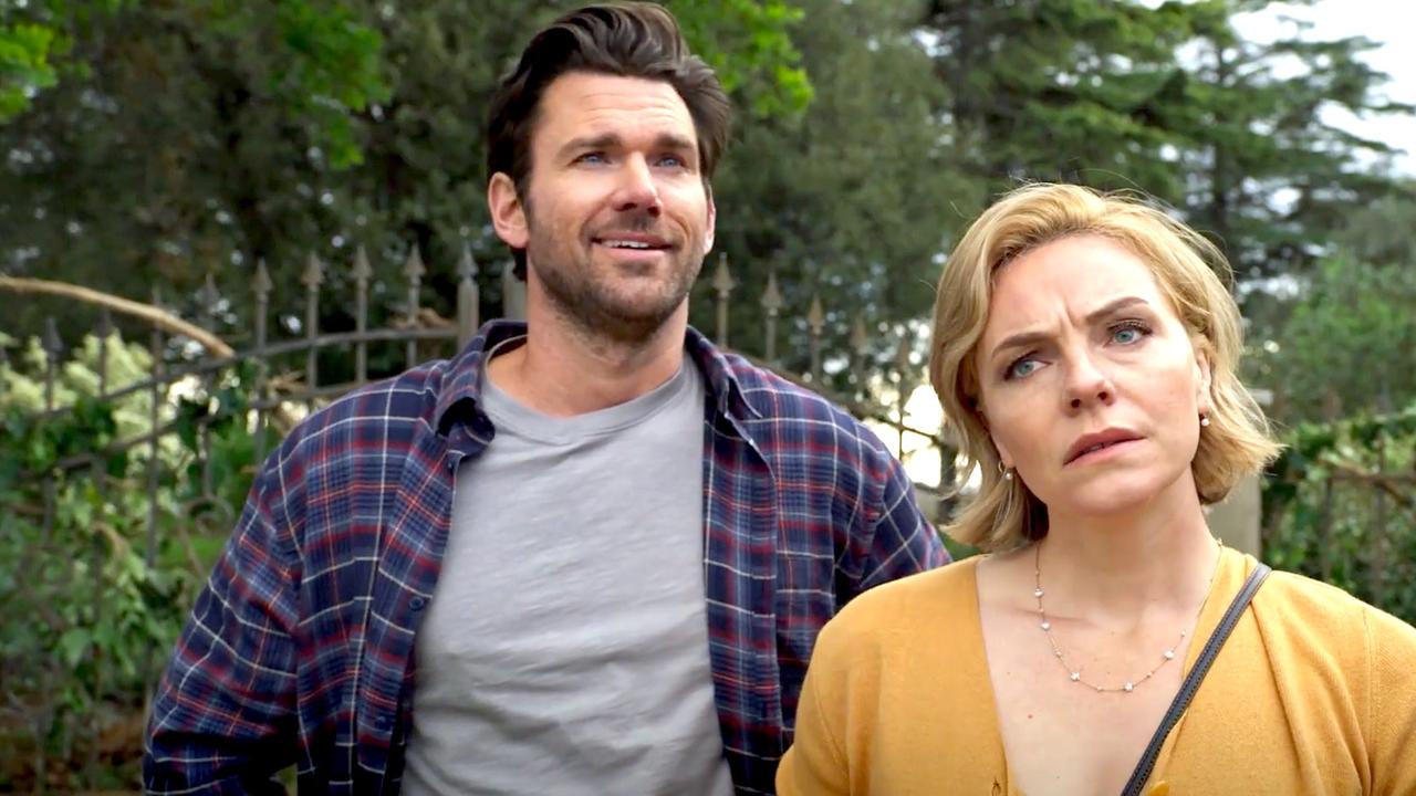 Romance Blooms in Italy on Hallmark’s Villa Amore