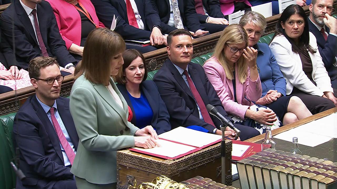 Chancellor promises a 'record cash investment' in the NHS